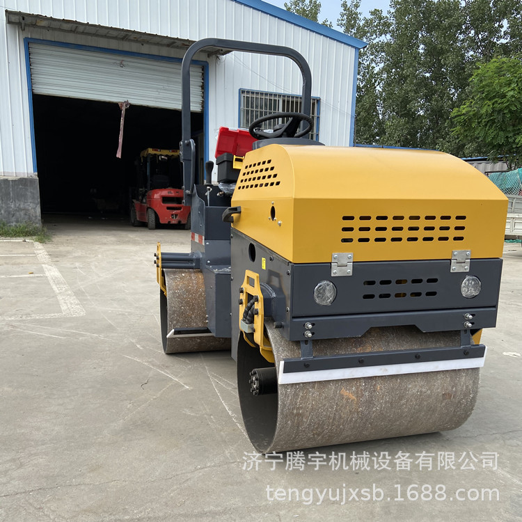 供应座驾式双钢轮压路机全液压压路机2吨2.5吨压路机