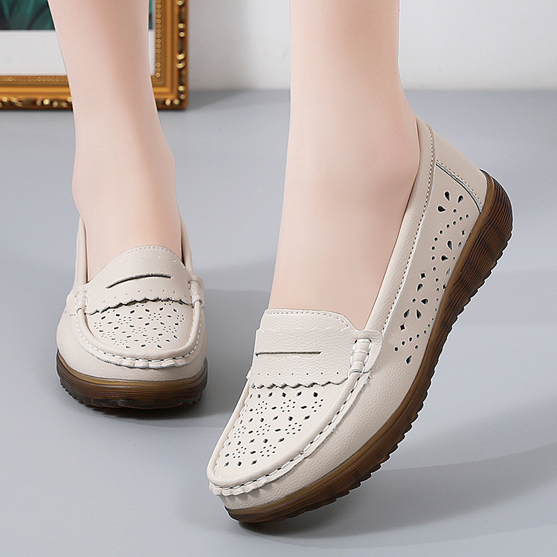 New Style Rubber Sole Mom Shoes, Summer Loafers for Women, Soft Sole, Hollow Breathable Single Shoes, Flat Hole Shoes, Bean Shoes New Style Rubber Sole Mom Shoes, Summer Loafers for Women, Soft Sole, Hollow Breathable Single Shoes, Flat Hole Shoes, Bean Shoes