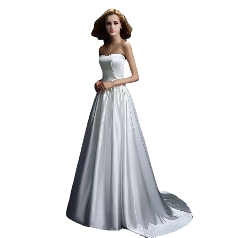 Amazon Comercio exterior sin tirantes sexy satén suave simple una línea de vestido de novia marfil vestido de novia