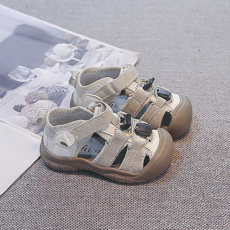 Zapatos casuales transpirables de malla de niñas 2026 verano nuevos zapatos de moda para niños sandalias para niños mayores zapatos deportivos para correr image 4