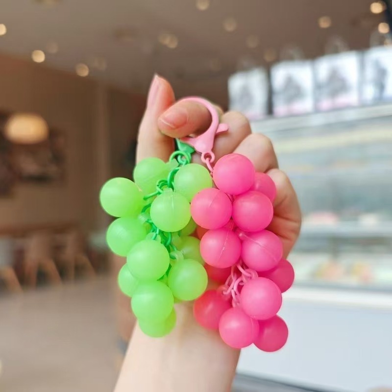 クリエイティブローズブドウビーズペンダントキーホルダーアクセサリー学生バッグ装飾キーデコレーションペンダントインターネット有名人バッチ|undefined