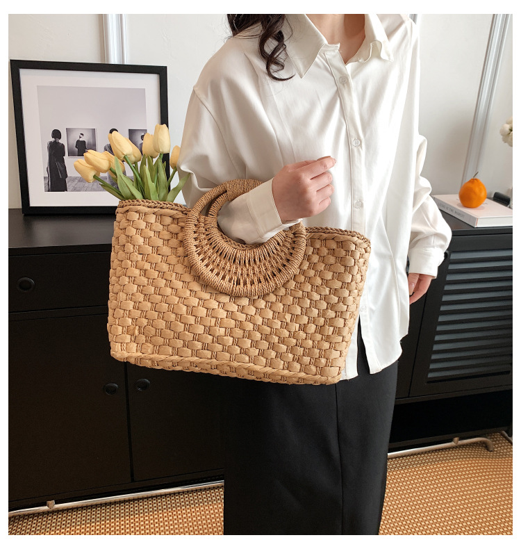 Women's Medium Straw Solid Color Vacation Streetwear Weave Zipper Straw Bag display picture 6