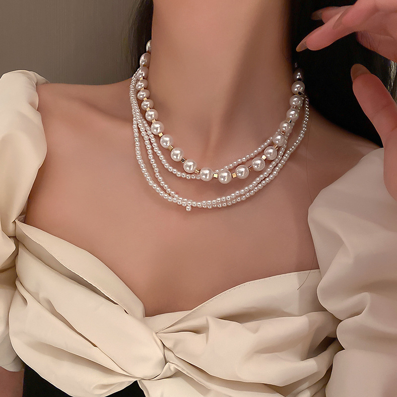 1 Piece Fashion Solid Color Imitation Pearl Alloy Beaded Women's Layered Necklaces display picture 5