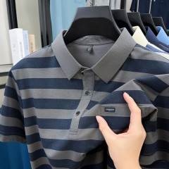 夏の新作メンズ半袖Tシャツ中年紳士本物のポケットストライプ半袖ラペルTシャツメンズ外国貿易