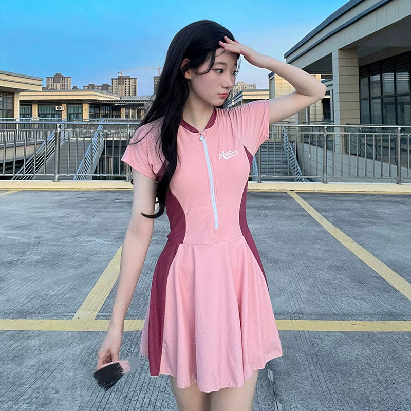 Купальник больших размеров, студенческий стройнящий живот, покрывающий женский консервативный Цельный купальник с мясным покрытием, слегка Толстая девушка онлайн в красном стиле, пухлая девушка