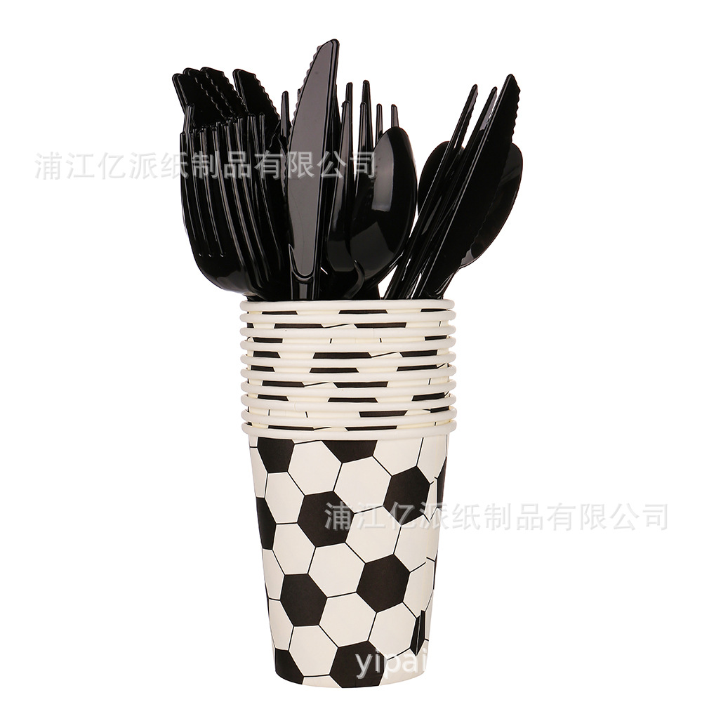 Nuevos suministros para fiestas de fútbol blanco, arreglos para fiestas de cumpleaños para niños, vajillas desechables, bandejas de papel, vasos de papel, manteles de toallas de papel