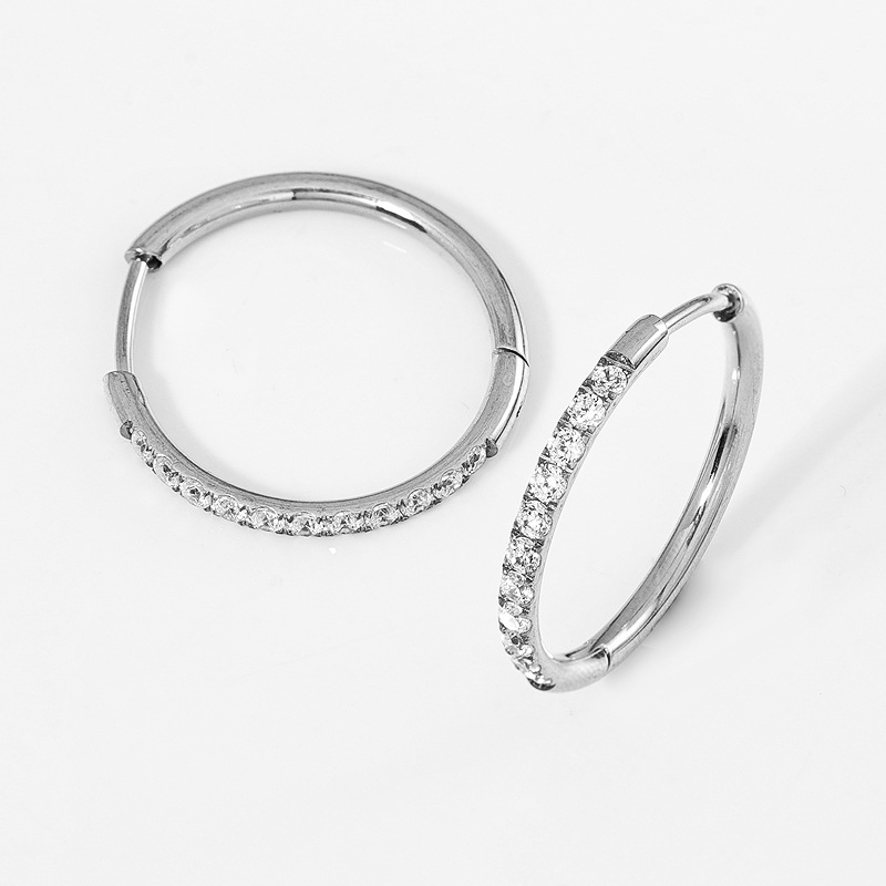 Aretes Zesen de Alta Calidad, Serie 2.0mm, Hechos a Mano, Populares en el Extranjero, de Acero Inoxidable, Finamente Tallados, con Incrustaciones de Diamantes, Cierres de Aretes, Aros