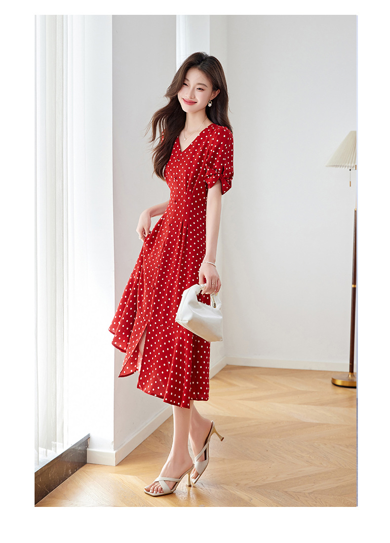 Váy liền chấm bi cổ chữ V dáng dài chiết eo thon gọn — Màu đen, Màu trắng, Màu đỏ chi tiết 13