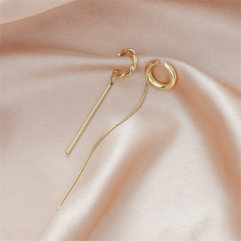 Korean Fashion Metal Ear Clip Wholesale display picture 5