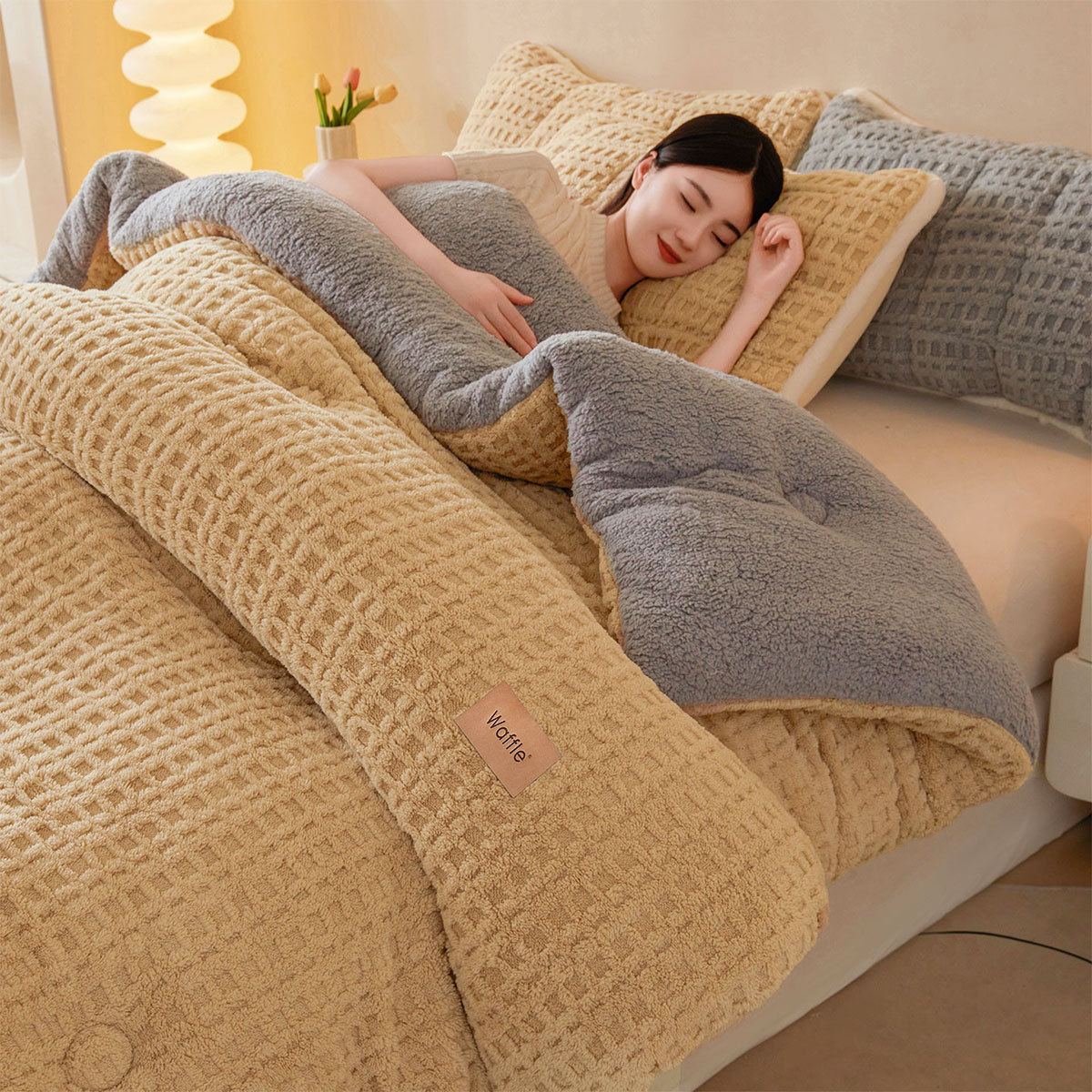 Leche edredón invierno engrosado invierno cálido edredón de coral dormitorio doble edredón único núcleo 2025 nuevo