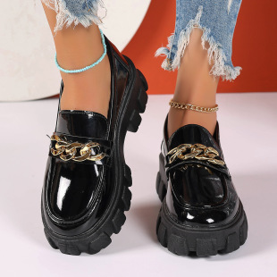 Thick Bottom Thick Heeled British Style Leather Shoes Women's 2024 New Winter Vintage Metal Buckle Slip-on Loafers