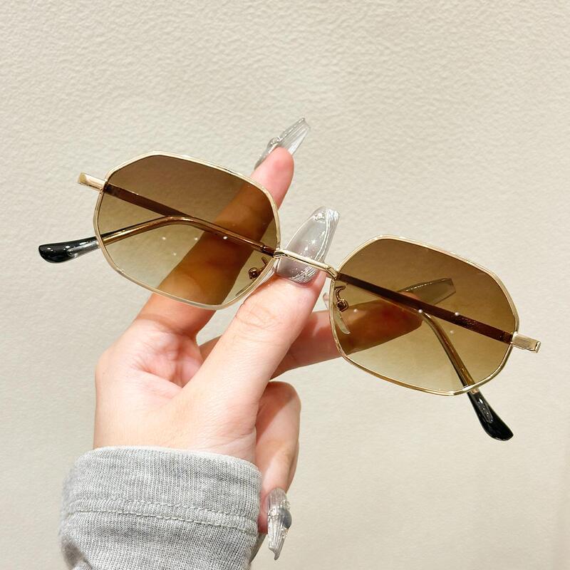 Polygonal Metal Small Frame Sunglasses for Men and Women High-Level Retro Beach Travel Street Photographic Sunglasses UV Protection