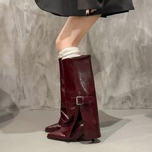 2025年秋季新款气质时装靴女鞋聚氨酯安哥拉红亮光黑高筒冬季尖头