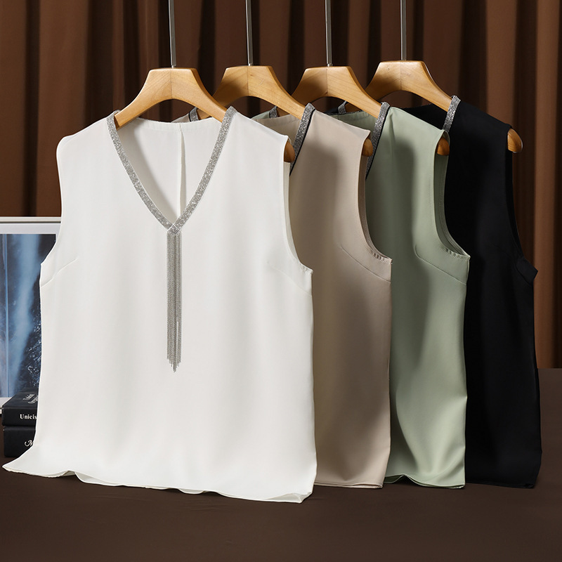 Professional Fortress Inner Camisole Women's 2025 Spring and Summer New Sleeveless Base Shirt with V-neck Slim Top Professional Fortress Inner Camisole Women's 2025 Spring and Summer New Sleeveless Base Shirt with V-neck Slim Top
