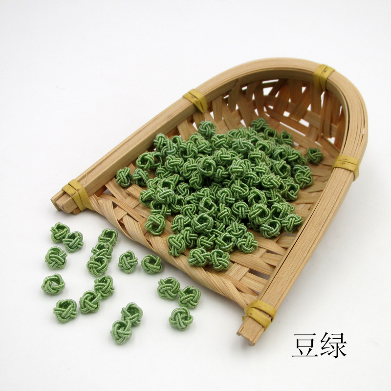 豆绿