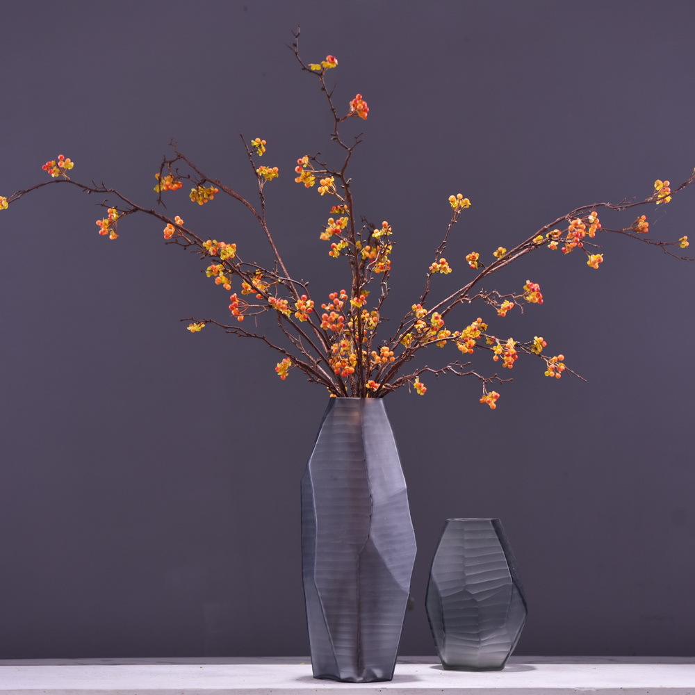 Factory Direct Sale of New Chinese Style Flower Arrangement Artificial Berry Fake Smilax Home Decor Artificial Flower Golden Willow Mountain Return