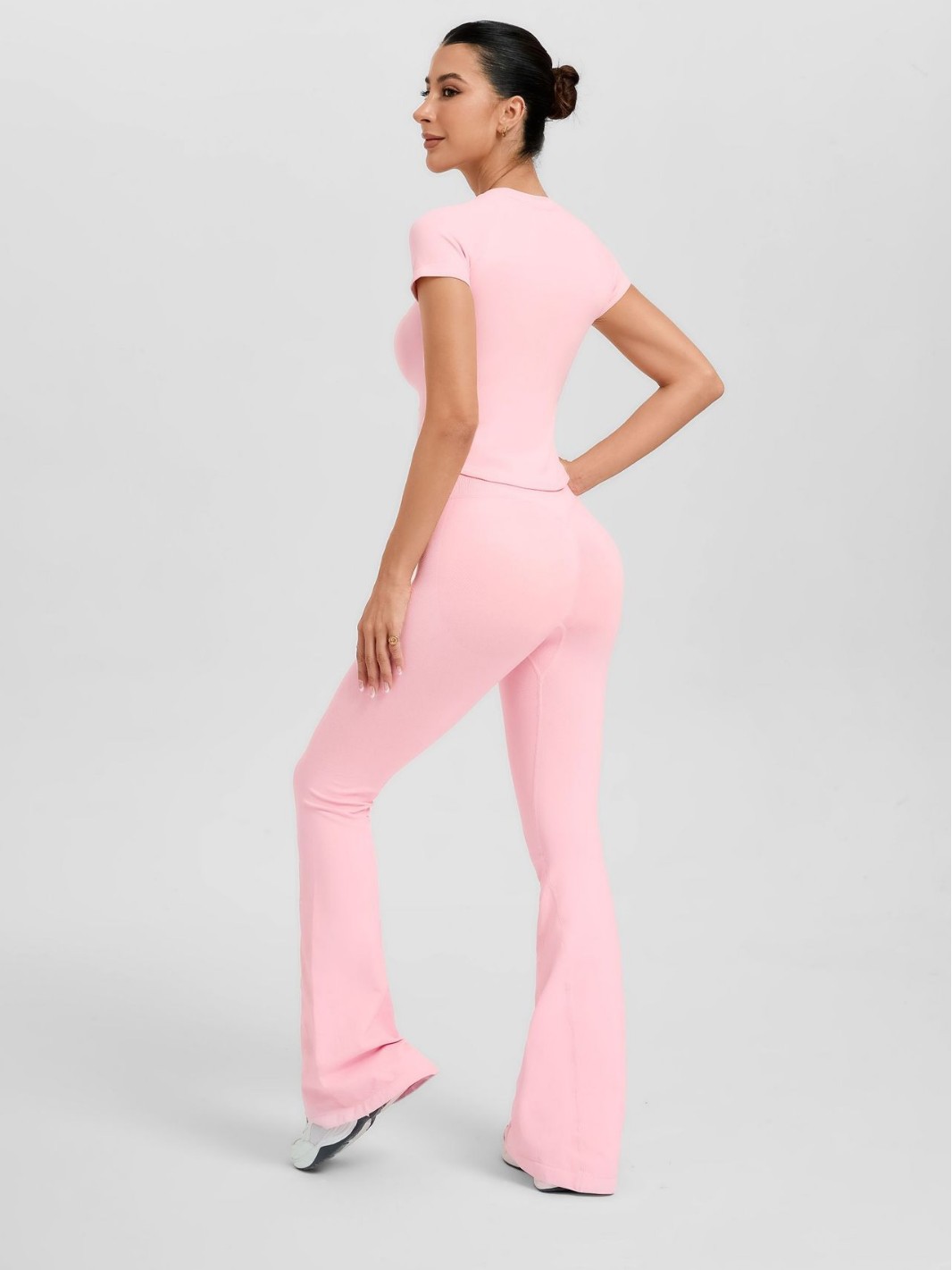 ZORA's new popular DFYNE yoga set, cross-border short-sleeve bell-bottom pants 2-piece set, fully matte women's fitness wear