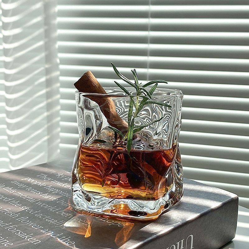 扭扭杯啤酒杯杯子酒杯威士忌玻璃杯异形水杯家用