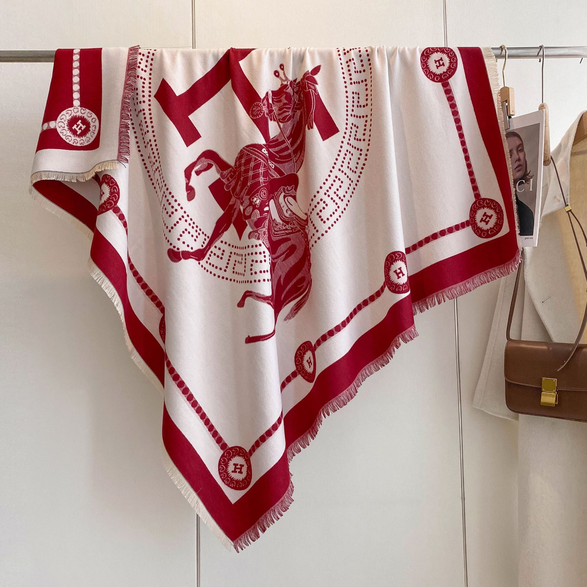 Corea del Sur H Horse imita bufandas de cashmere de alta calidad bufandas cálidas para mujeres otoño y invierno nuevo tipo de capa gruesa