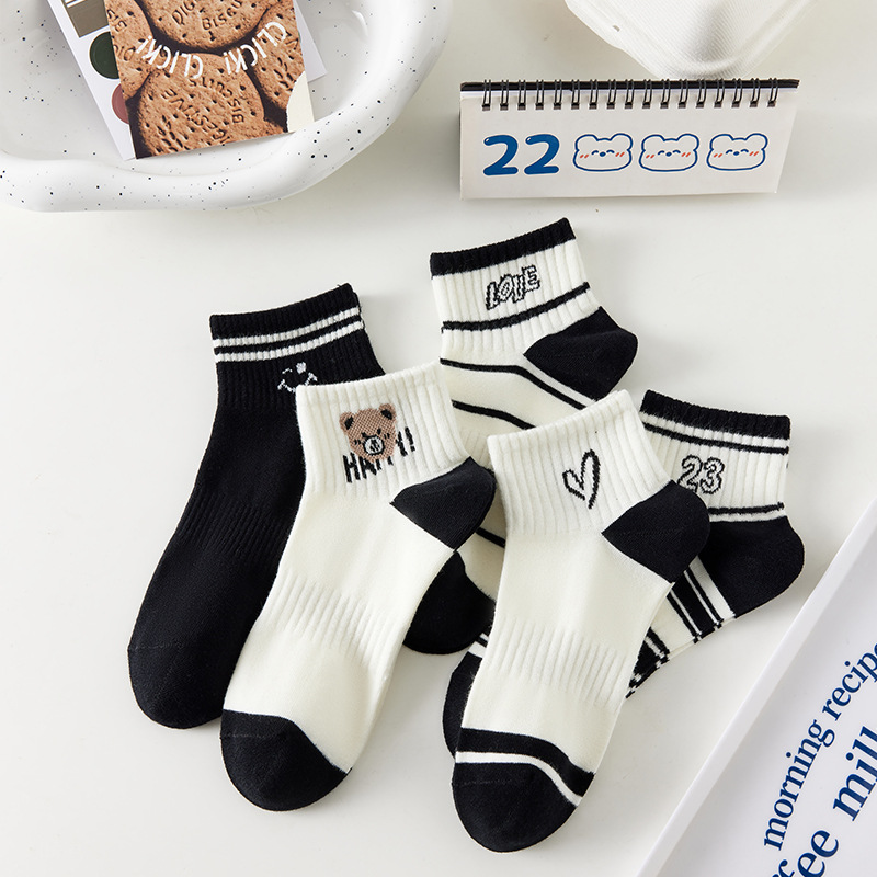 Una bolsa de 5 pares de envío gratis nuevos calcetines de la serie de dibujos animados de primavera y verano para hombres y mujeres calcetines de algodón absorbentes de sudor de boca baja calcetines de dopamina en stock