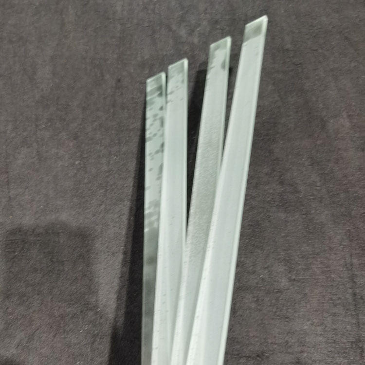 不易变形小长条灯具玻璃加工 生产 定制 多色超白灯具玻璃厂