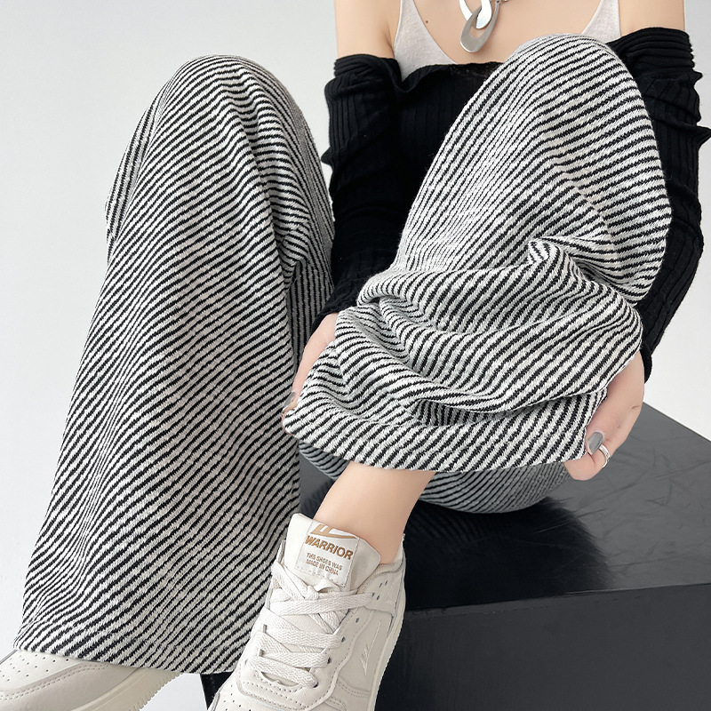 Pantaloni a gamba larga autunnali da donna, larghi e pigri, a righe diagonali nere e bianche, pantaloni sportivi dritti casual_voghion.com