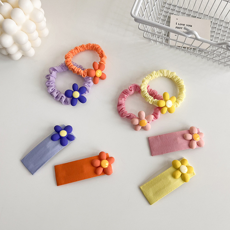 Fashion Sweet Flower Hair Ring Hair Clip Cute Rubber Band Hair Accessories display picture 1