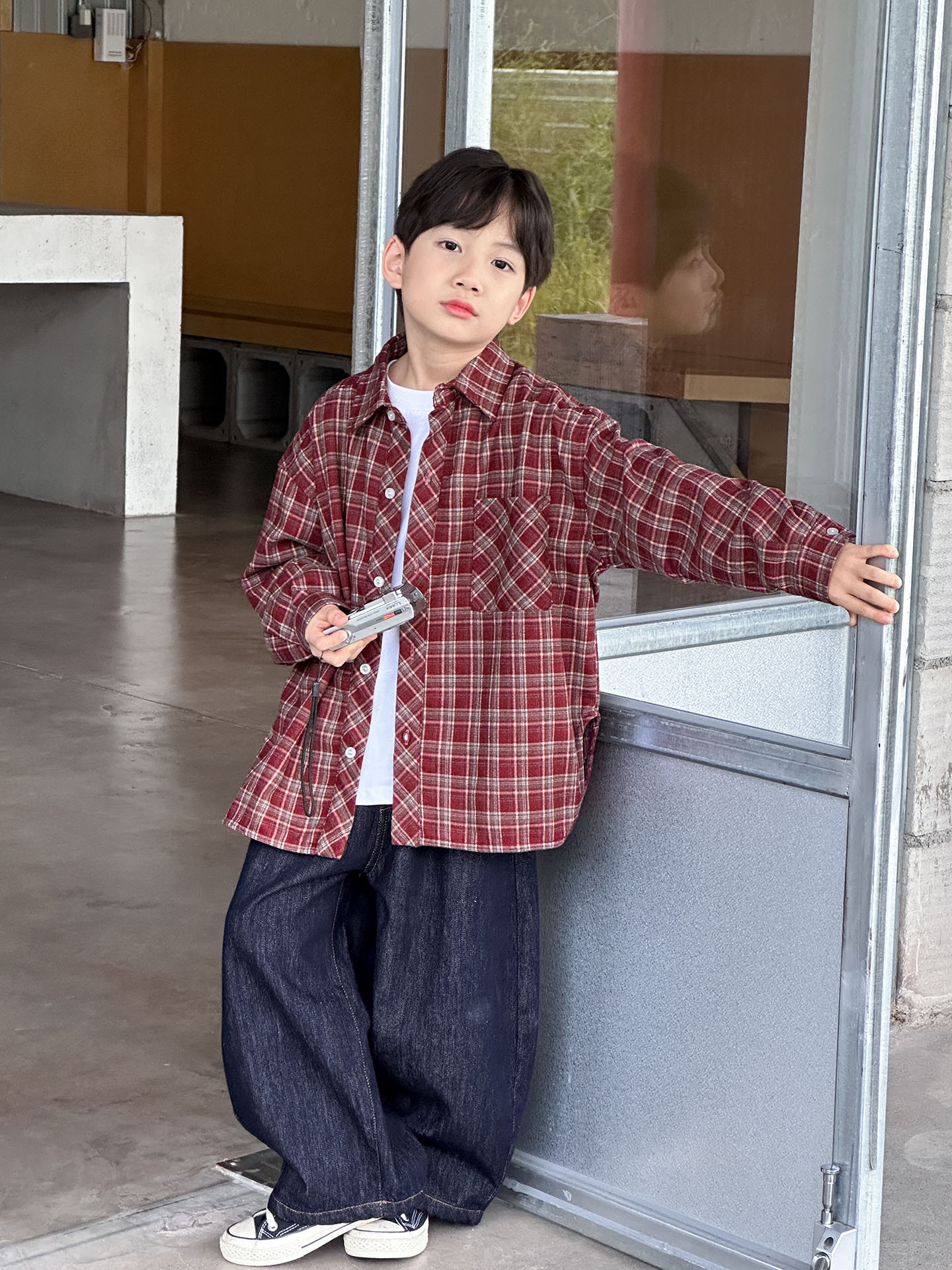 McCarthy ropa infantil para niños camisas a cuadros otoño-invierno 2025 invierno nuevo estilo coreano para niños de tamaño medio y grande camisa gruesa