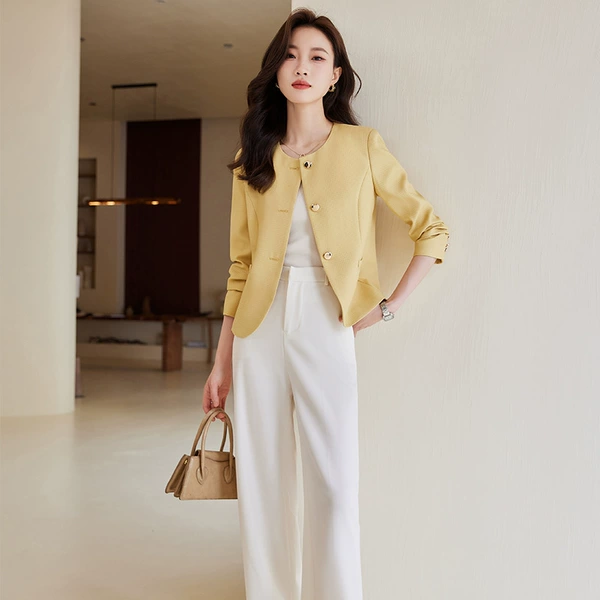 Yellow classic suit jacket