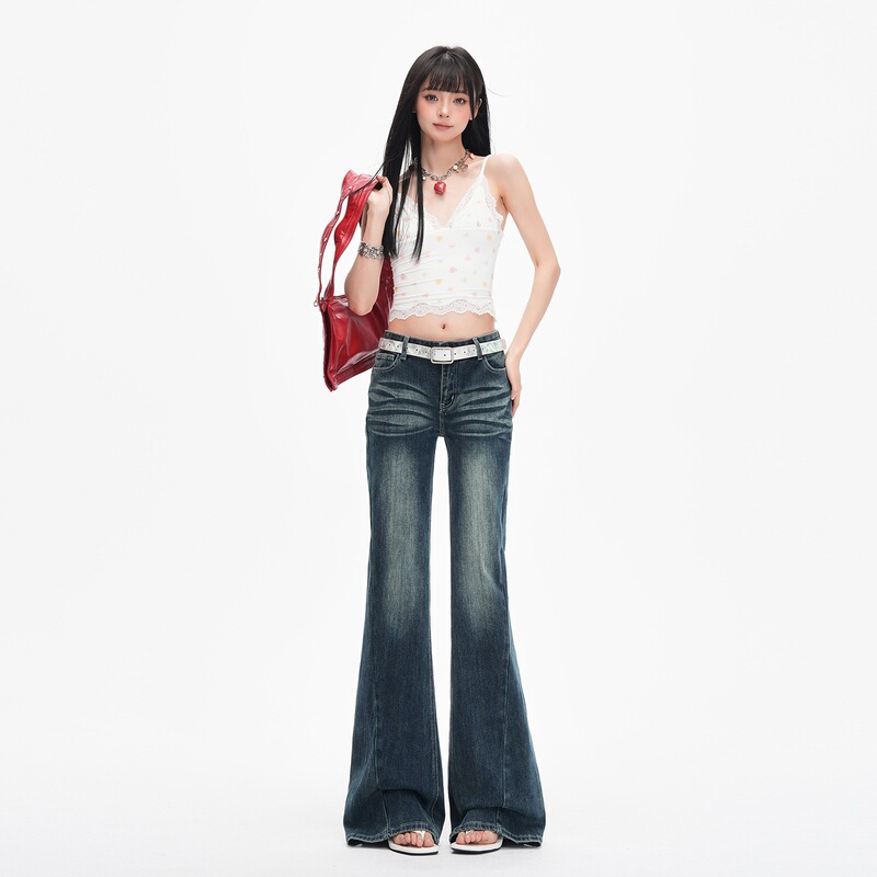American-style vintage distressed cat-whisker flared jeans for women, 2026 spring new collection, slim-fit, flattering, and versatile flared pants American-style vintage distressed cat-whisker flared jeans for women, 2026 spring new collection, slim-fit, flattering, and versatile flared pants