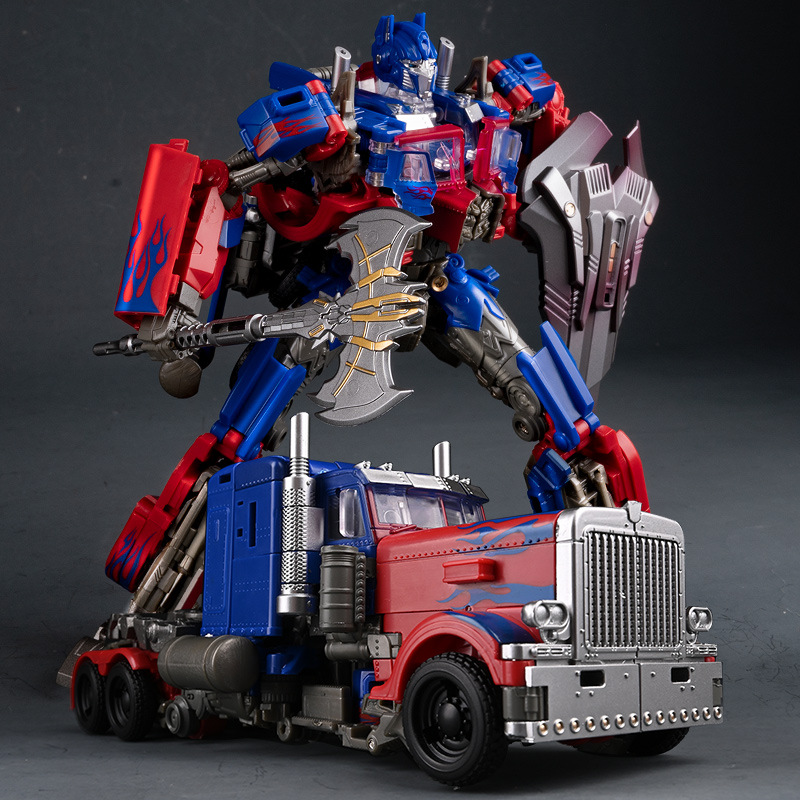 Robot de coche deformado King Kong Parte de aleación Regalo para niños Optimus Hornet Pool Niños Juguetes Niños