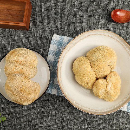 Wan Chuan Xian Edible Fungus Dry Goods - Gutian Specialty Hericium Edulis - Stomach-Nourishing Soup Material Fungus Manufacturer for Distribution and Wholesale