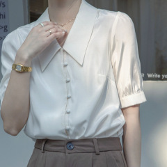 兄の家のデパートの同じタイプの婦人服2025夏のファッション半袖のシャツの女性の高級感のシャツのフランス式の復古の上着