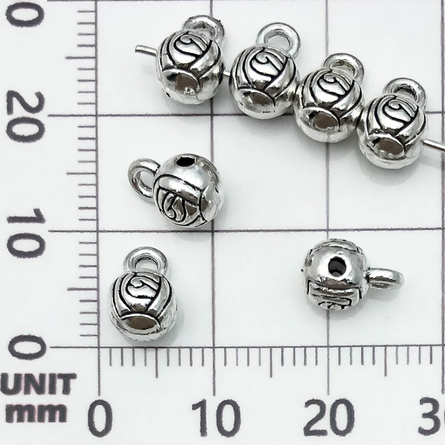 21092-HY-古银锌合金小三通挂头9x6孔2mm-0.7