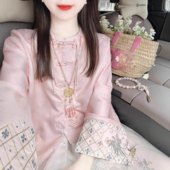新しい中国式の婦人服の中国風のコートの女性の春秋の金の24新型のピンクの刺繍の上着の白い糸のスカートのスーツ