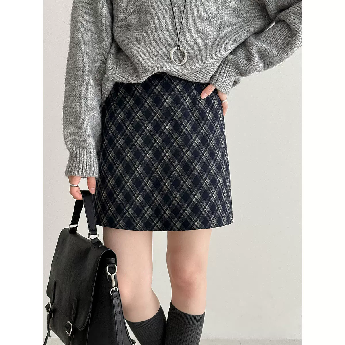 鹿西 韩系学院风气质格纹半身裙女秋季新款高腰显瘦A字包臀裙9793