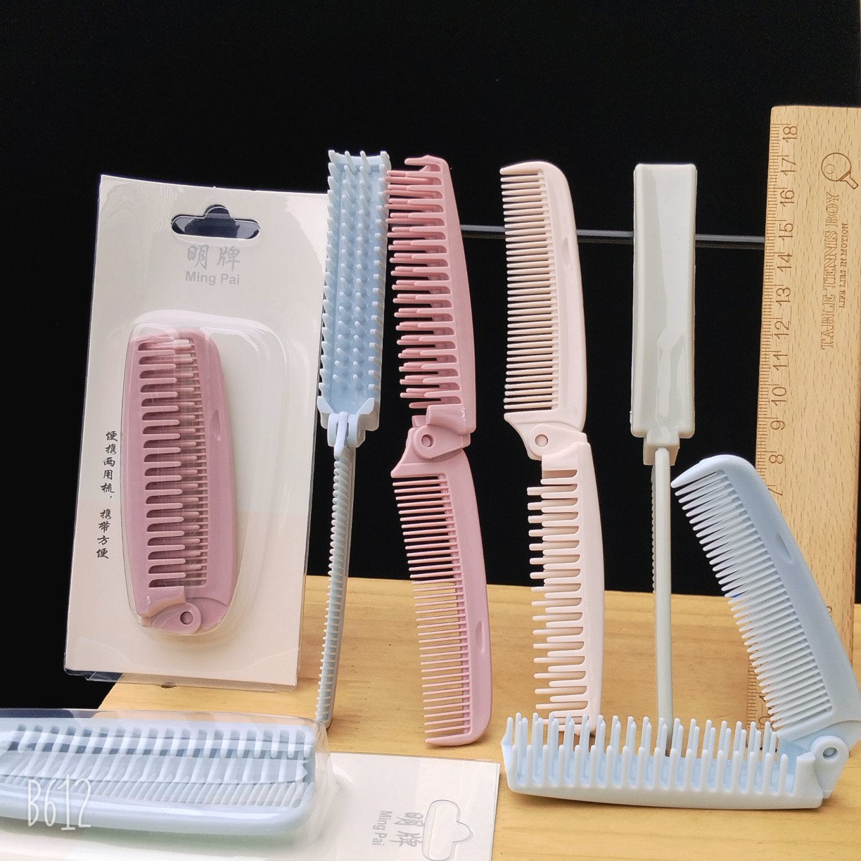 Bonito peine de peinado color macarrón con cojín de aire para masaje, adecuado para uso doméstico y dormitorios estudiantiles, cepillo de pelo de plástico suave con cojín de aire.