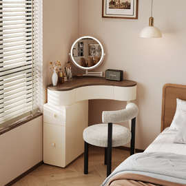 奶油风2026新款转角梳妆台角落化妆桌小户型卧室化妆柜墙角化妆台