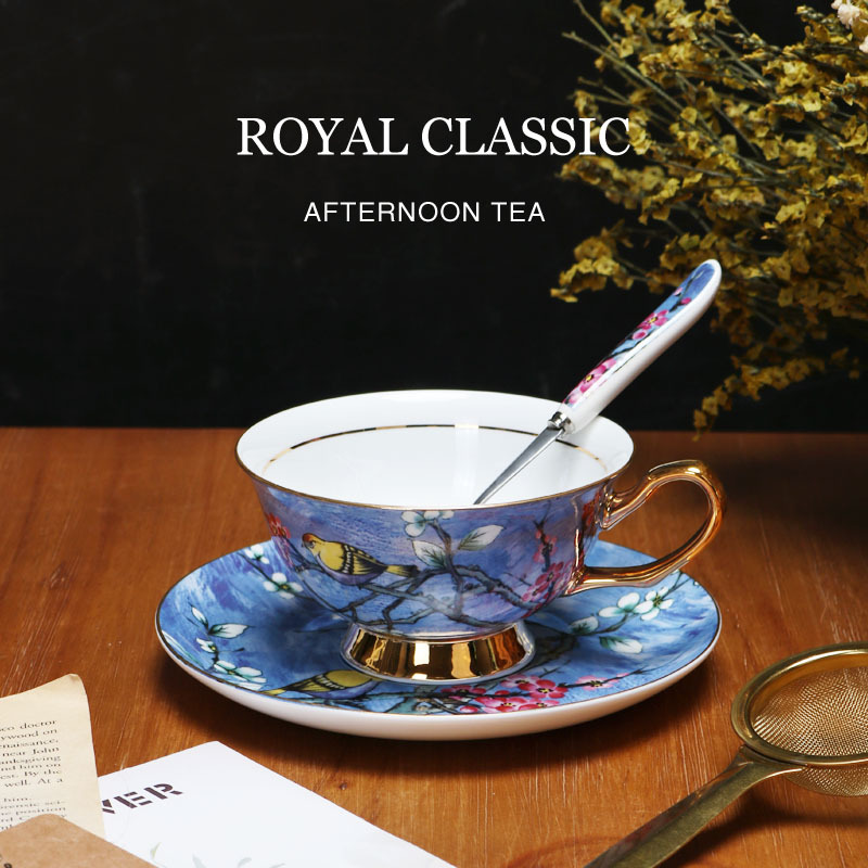 China de hueso estilo europeo taza de café traje de alta gama exquisito pequeño lujo británico tarde juego de té caja de regalo al por mayor