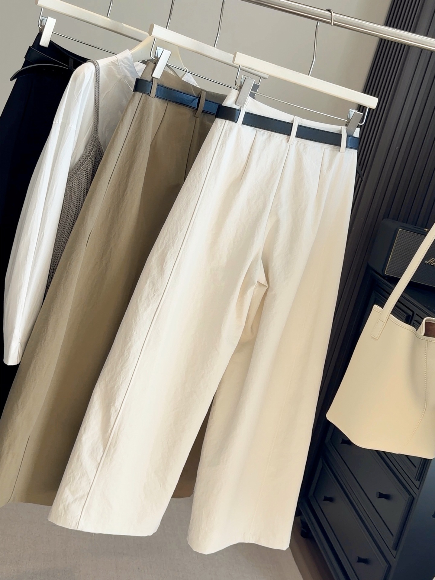 Quần culottes nữ ống rộng cạp cao dáng suông — màu đen chi tiết 4