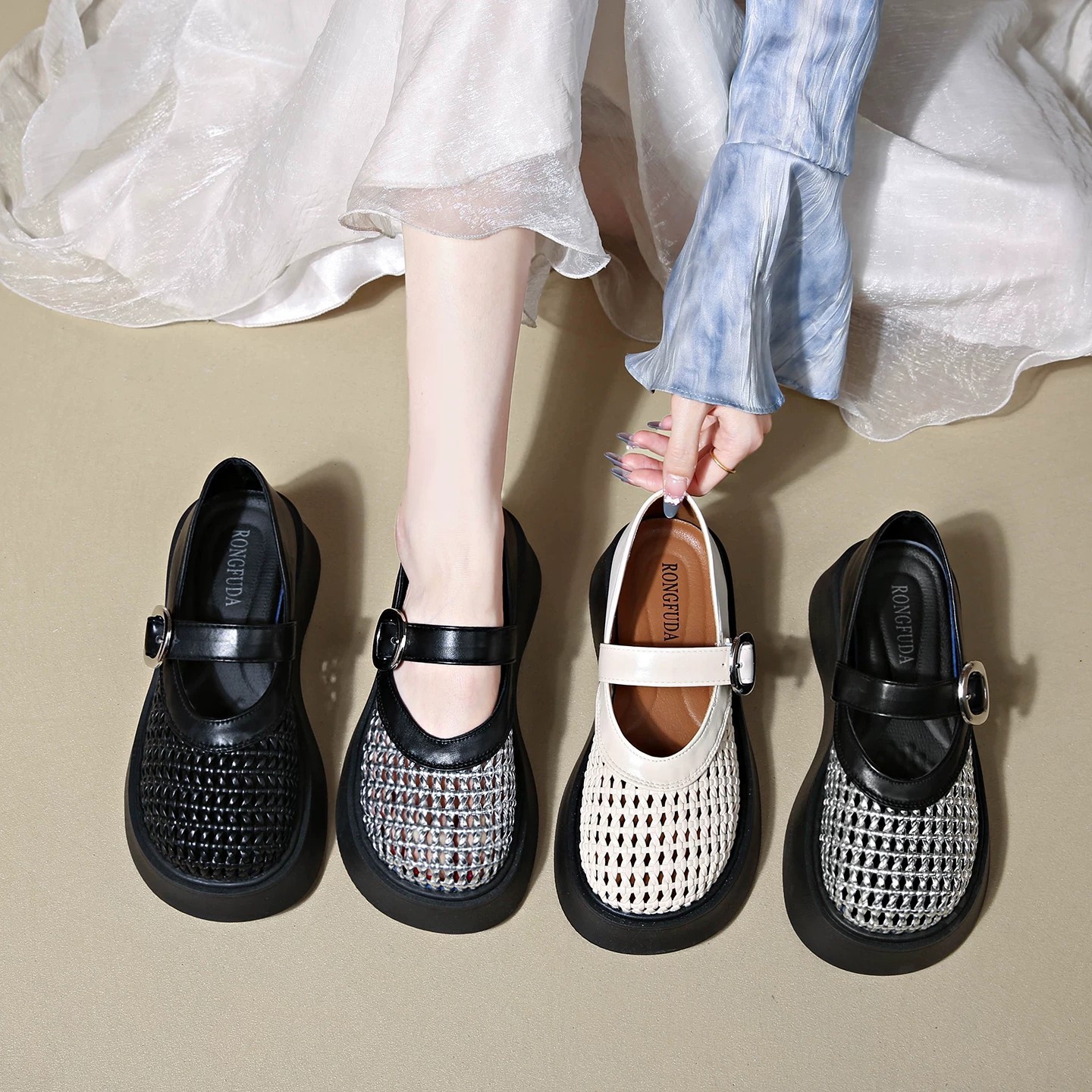 2026 verano nuevo estilo universal transpirable plano un zapato de hebilla de una sola línea trenzado hueco medio zapatillas