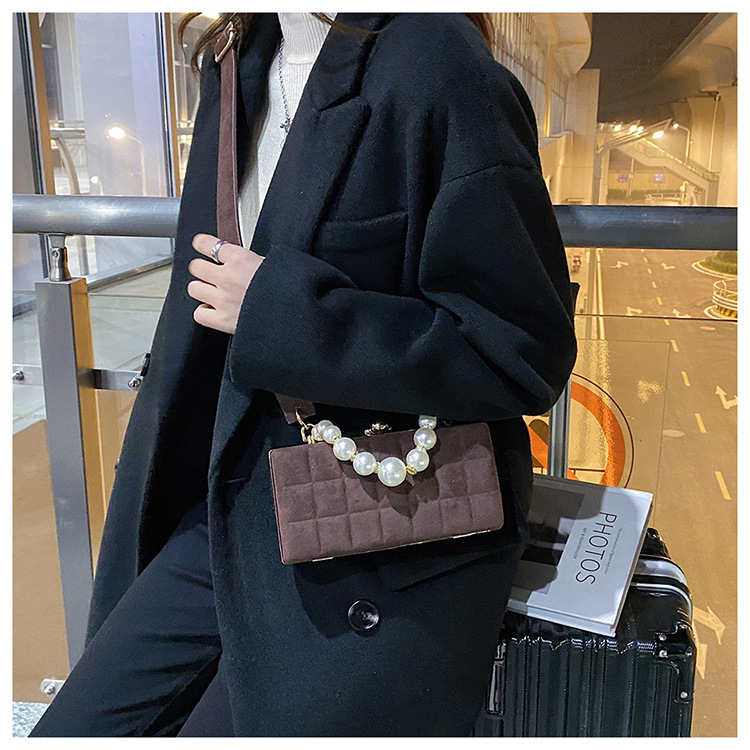 Velvet Bag Pearl Hand Chain Bag Womens Dull Polish Bag Ins2021 Winter New Textured Shoulder Messenger Bagpicture1