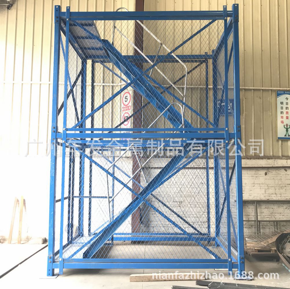 基坑施工安全爬梯 组合箱式梯笼 桥墩安全梯笼现货蓝色梯笼