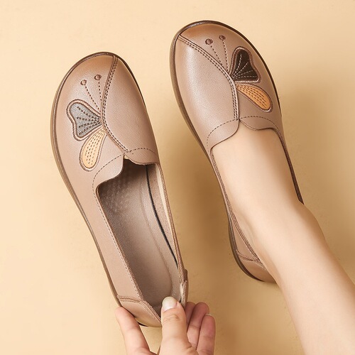 【】Mom's shoes, spring and autumn genuine leather, flat-soled mother's shoes for middle-aged and elderly people, non-slip soft-soled leather shoes for the elderly