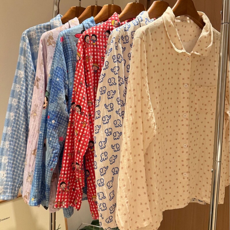 New style! Cotton gauze turn-down collar cardigan pajamas for women with cartoon print, long-sleeved and long-pants home wear set