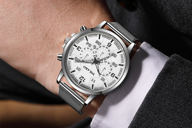 Nouvelle montre numérique tendance pour homme avec calendrier à trois yeux et aiguille bleue, montre pour homme en maille d'acier inoxydable_voghion.com