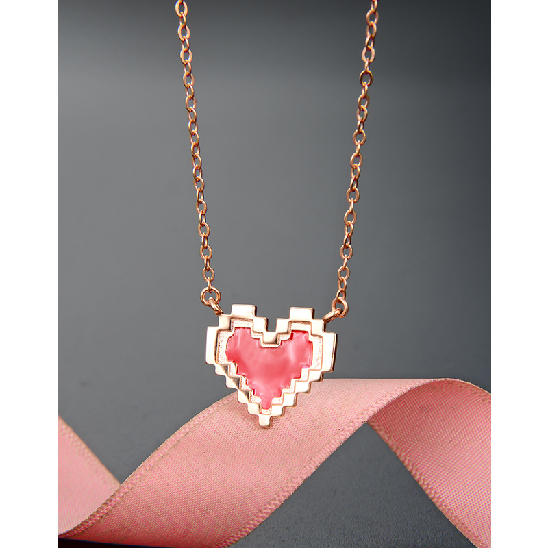 Mosaico rojo collar de amor para las mujeres 925 plata esterlina simple nicho diseño melocotón corazón Luz de lujo de alta calidad Cadena de clavícula