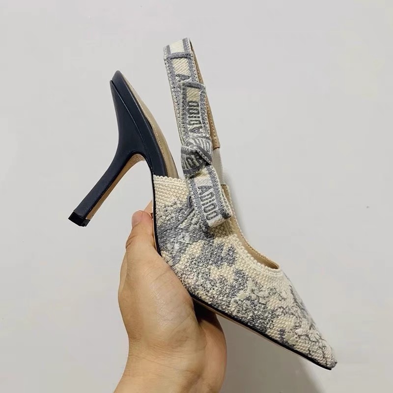 그레이 자수 모델 9.5cm