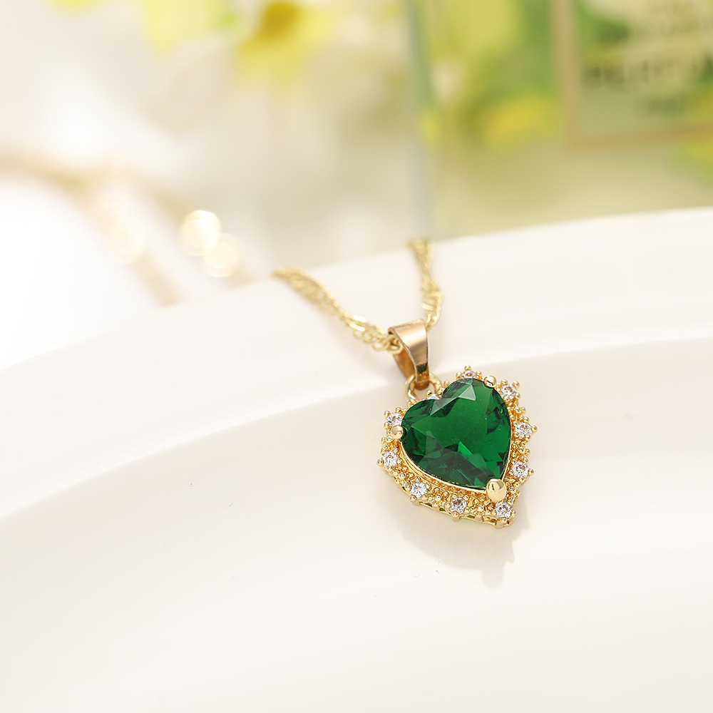 Fashion heart-shaped crystal zircon single-layer multi-color alloy necklace