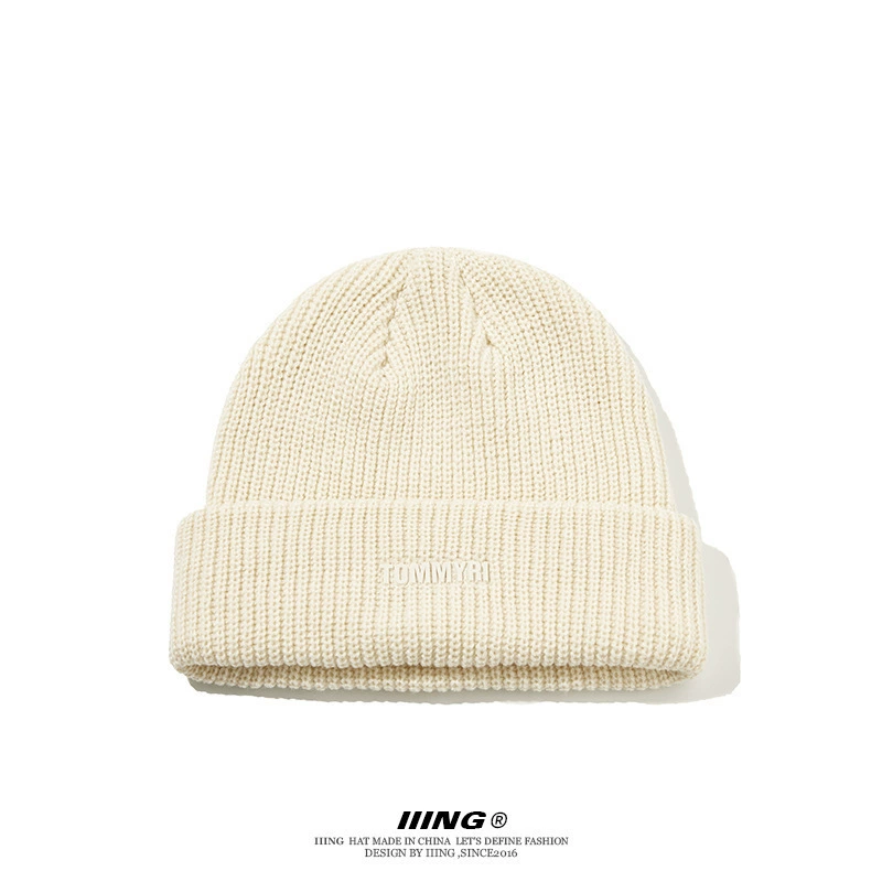 Keep warm fashionable woolen knitted hat for leisure for men and women, Korean style, with embroidery